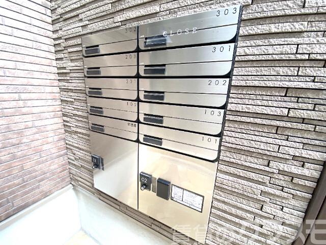 21/25 エントランス