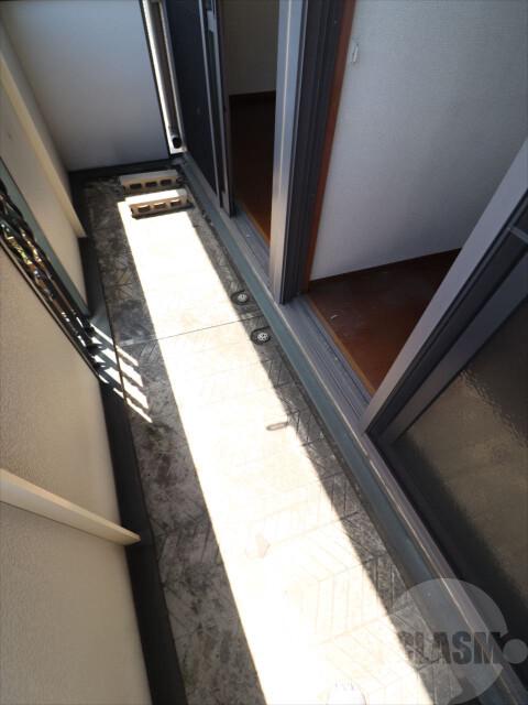 14/23 バルコニー