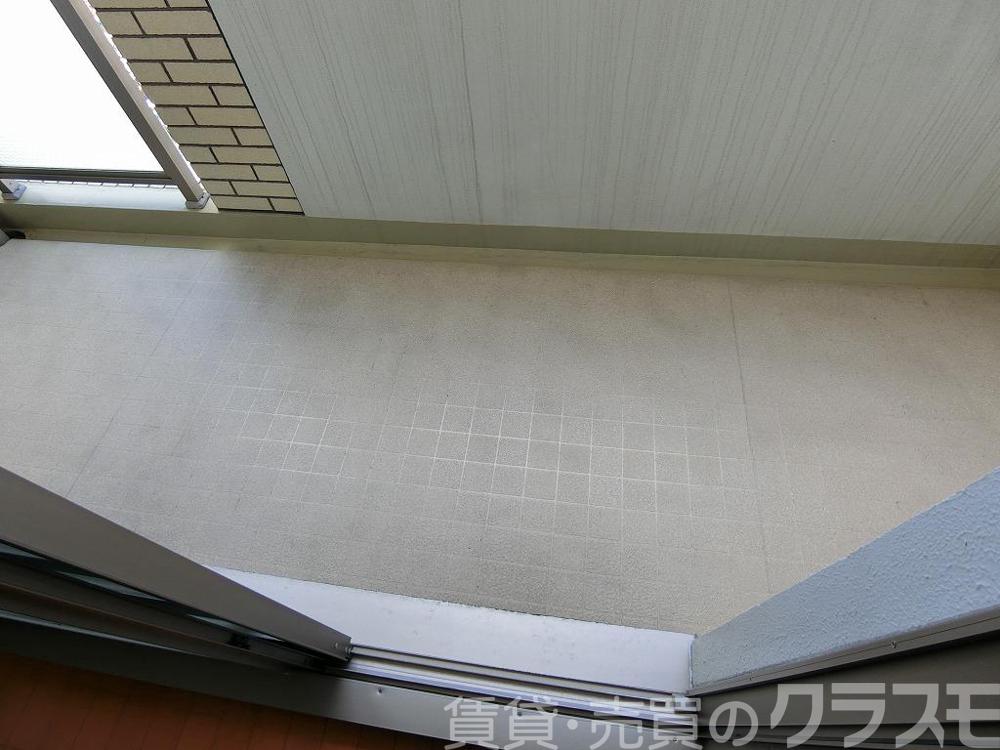 23/30 バルコニー