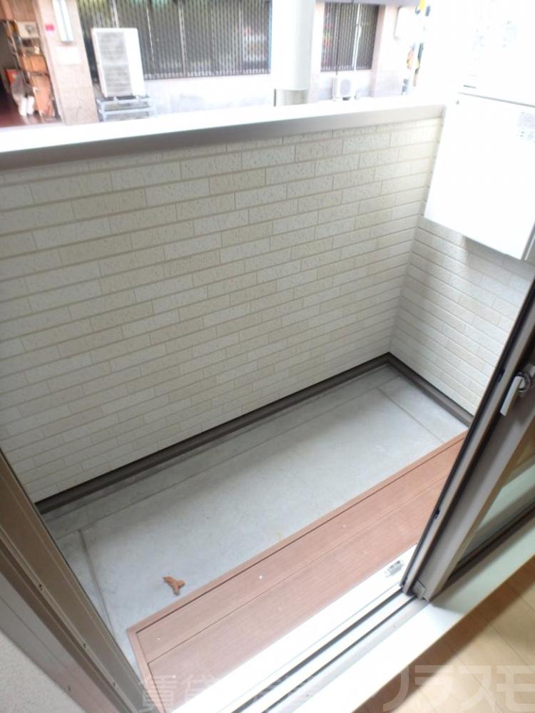 19/30 バルコニー