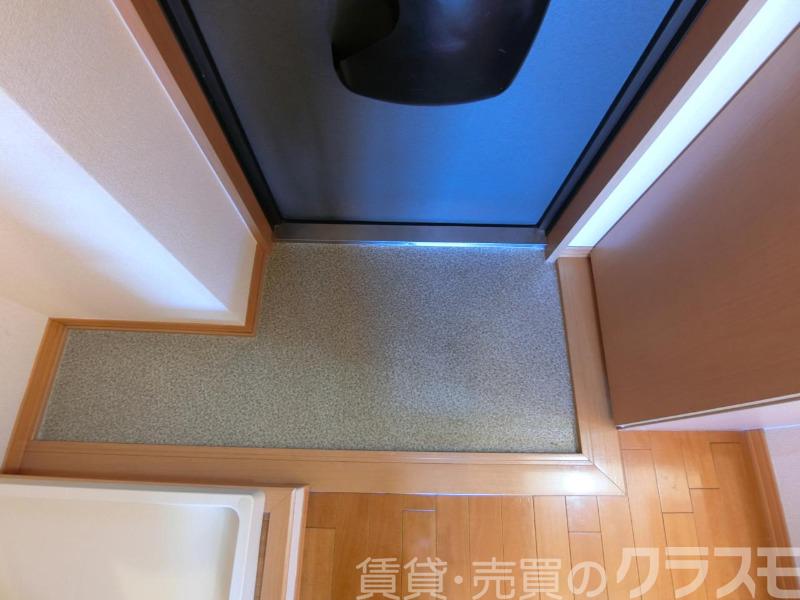 16/30 玄関