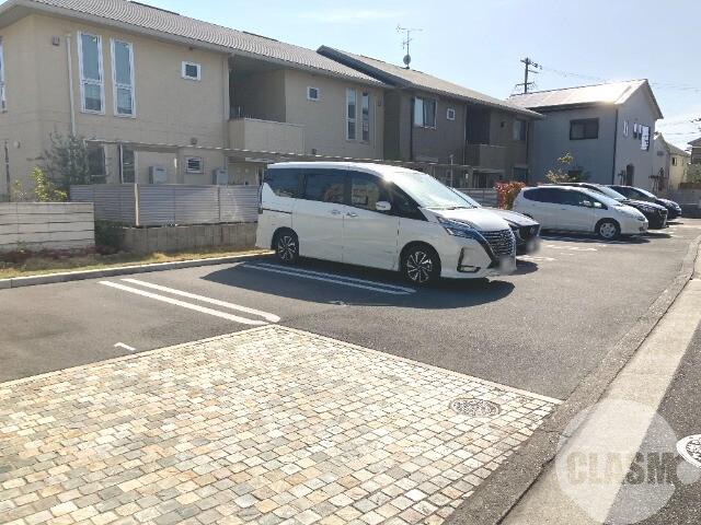 2/7 駐車場