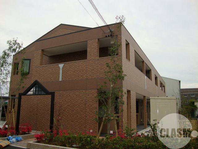 13/26 エントランス