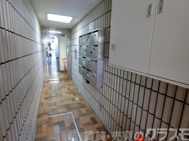 30/30 エントランス