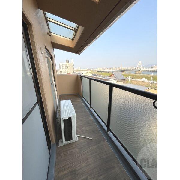 13/30 バルコニー