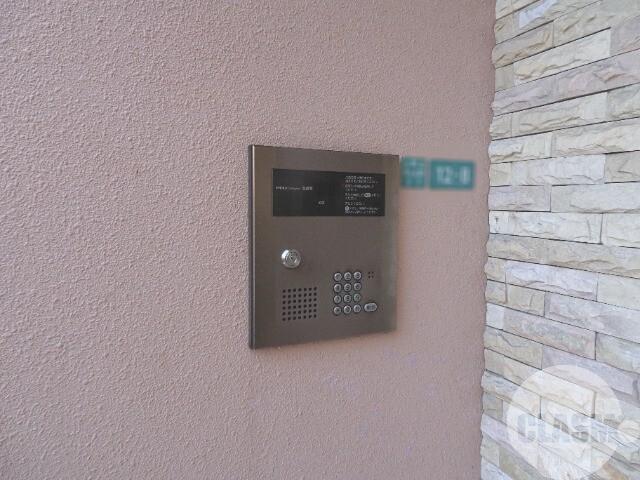 19/26 エントランス