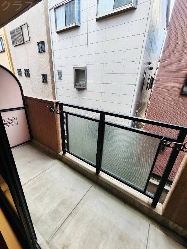 18/27 バルコニー