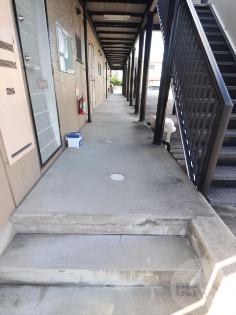 22/29 エントランス