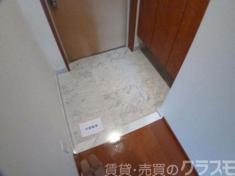 17/30 玄関