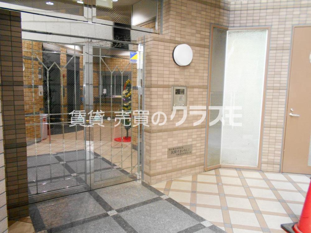 19/25 エントランス