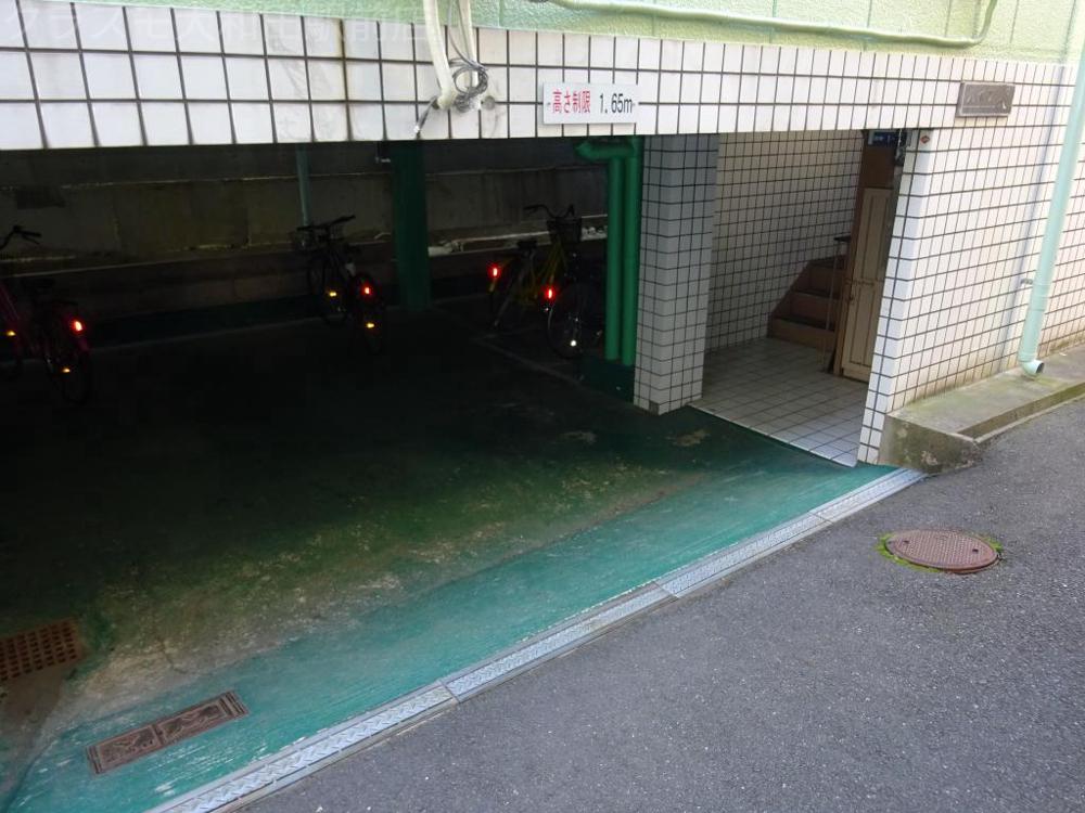 19/24 エントランス