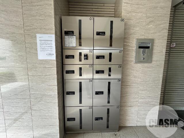 22/30 エントランス