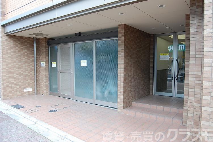 2/4 エントランス