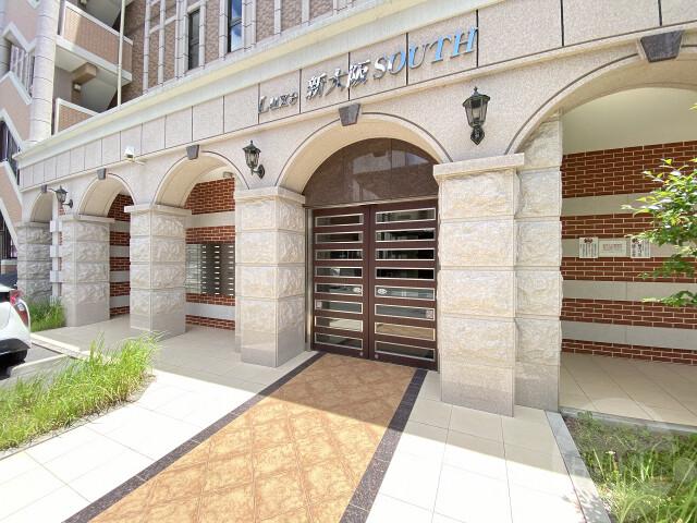 18/30 エントランス