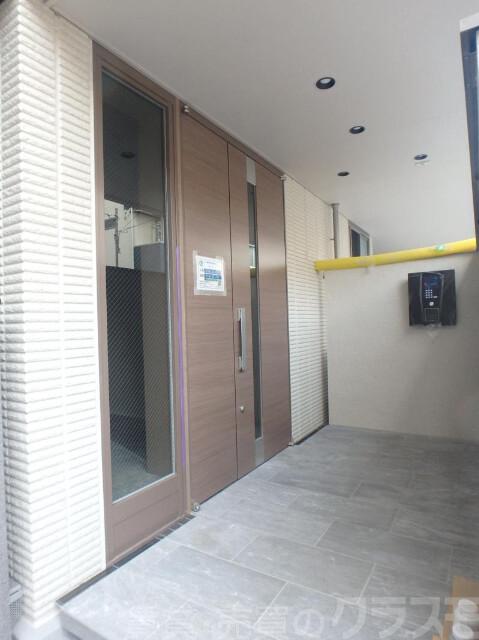 20/30 エントランス