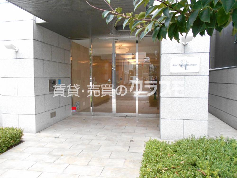 19/28 エントランス