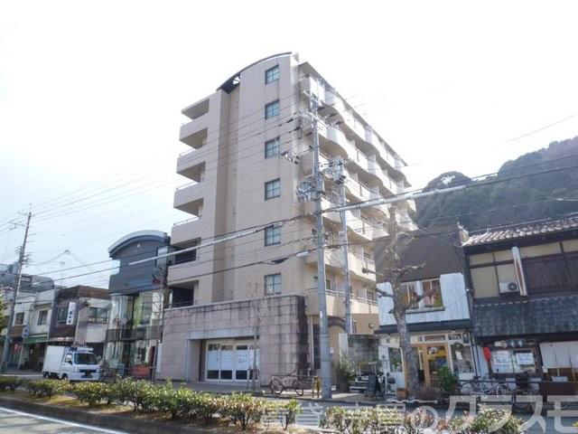 30/30 エントランス