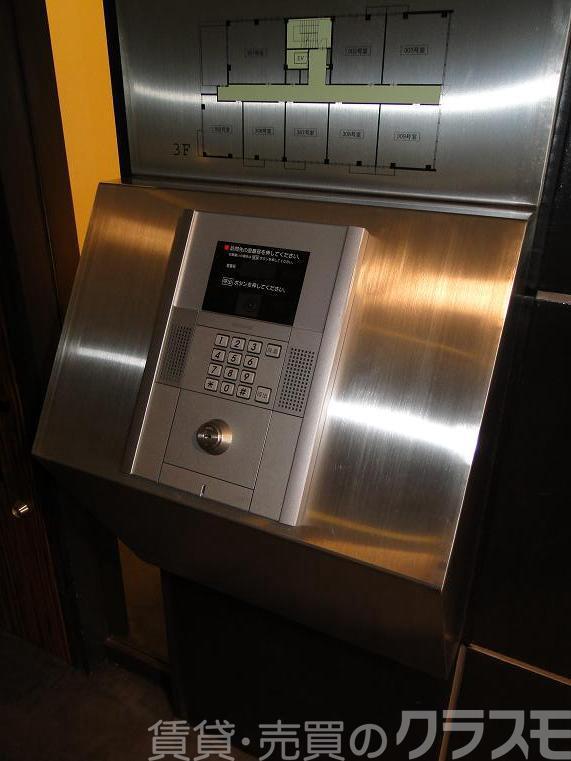 3/4 エントランス