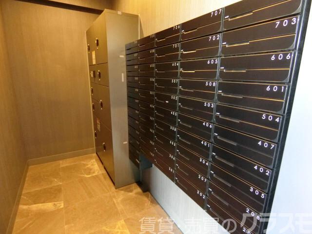 30/30 エントランス