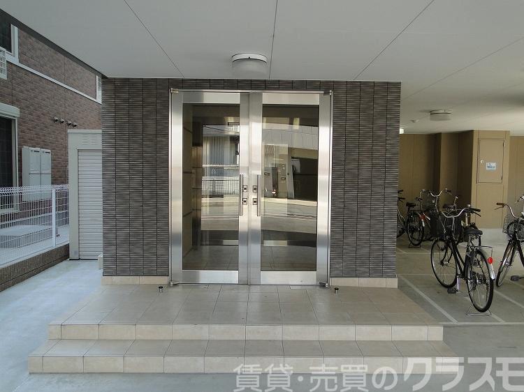 29/30 エントランス