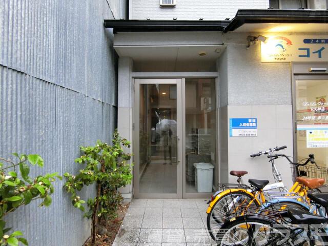 2/3 エントランス