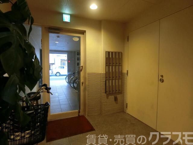 2/3 エントランス