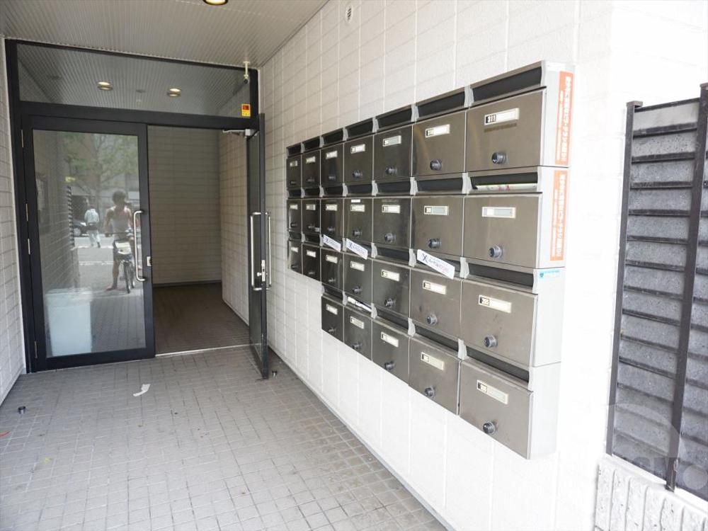 22/30 エントランス