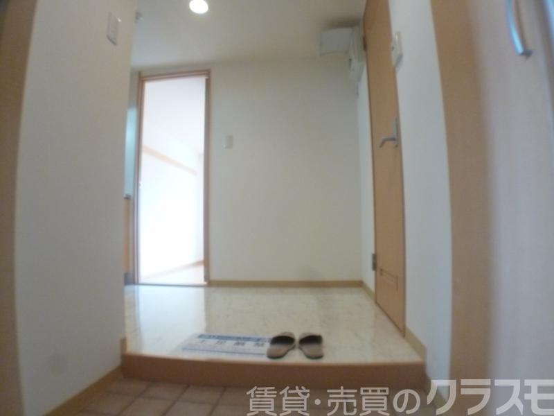 18/30 玄関