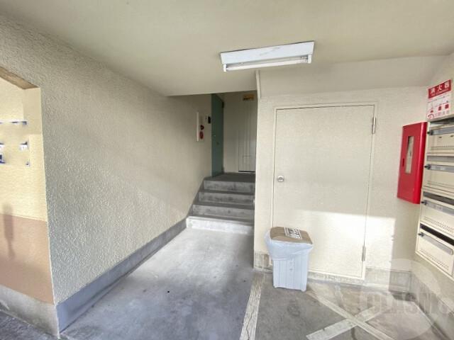 20/28 エントランス