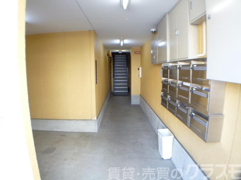 2/4 エントランス