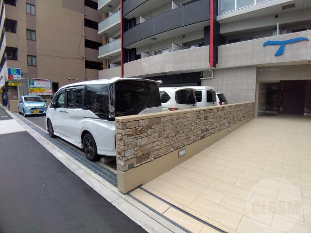 22/30 駐車場