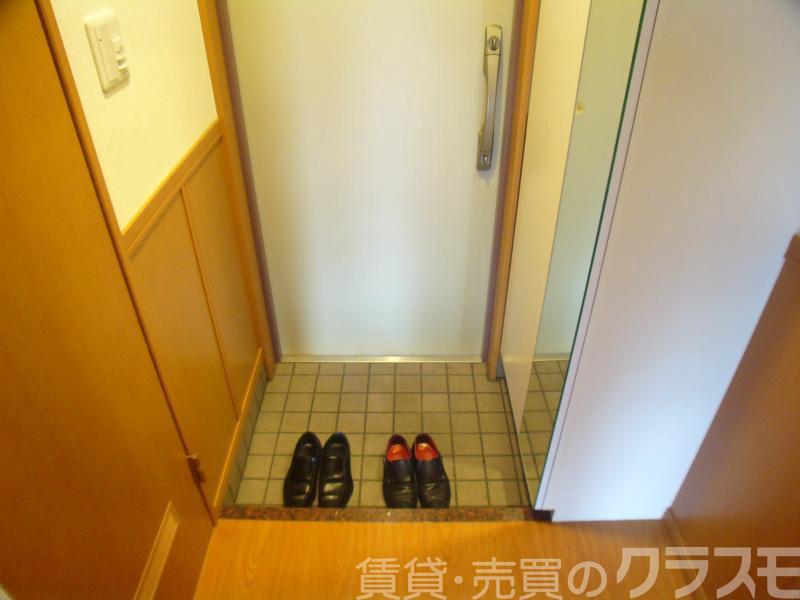 17/30 玄関