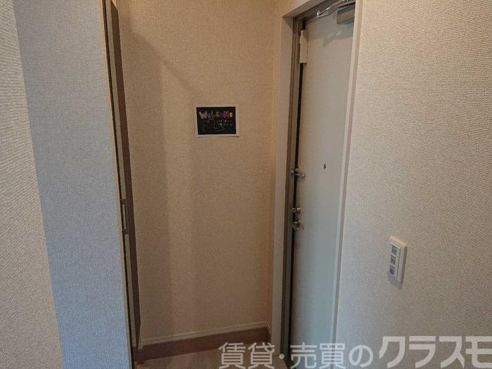16/30 玄関