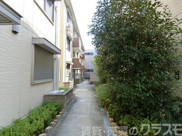 2/4 エントランス