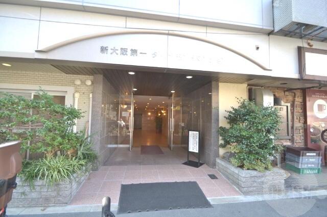 13/22 エントランス