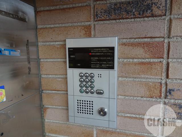 20/30 エントランス