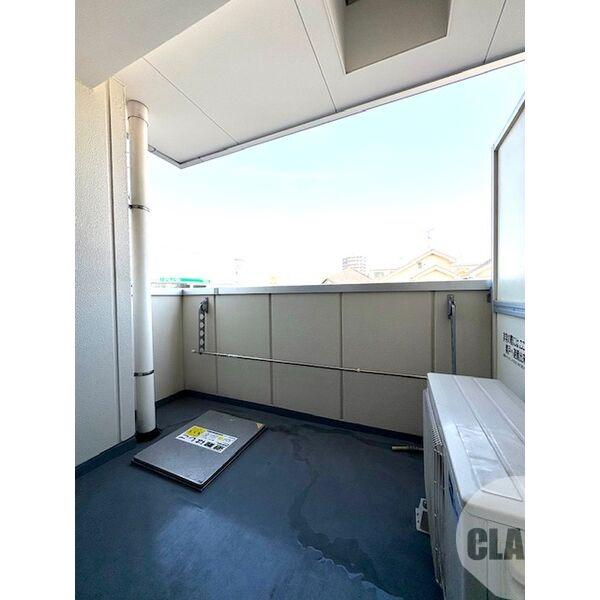 13/23 バルコニー