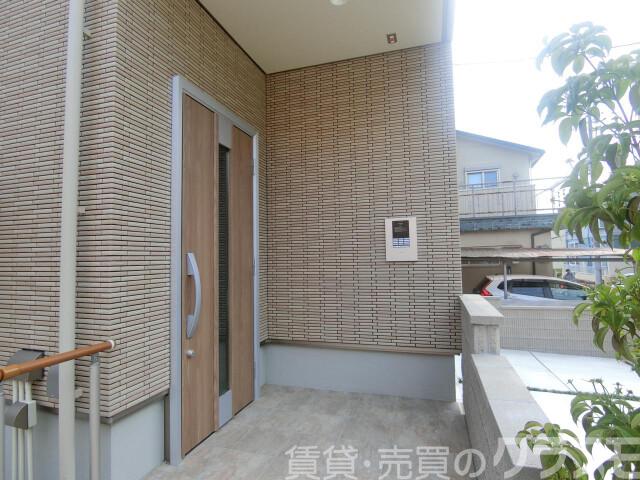 2/4 エントランス