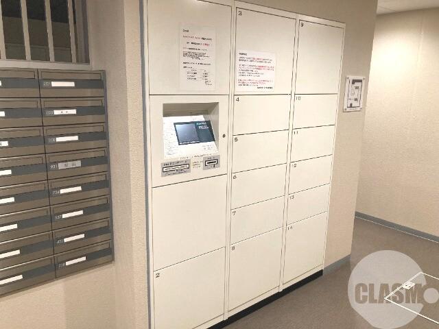 22/28 エントランス