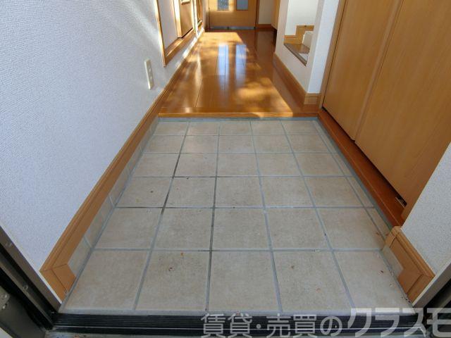 13/30 玄関