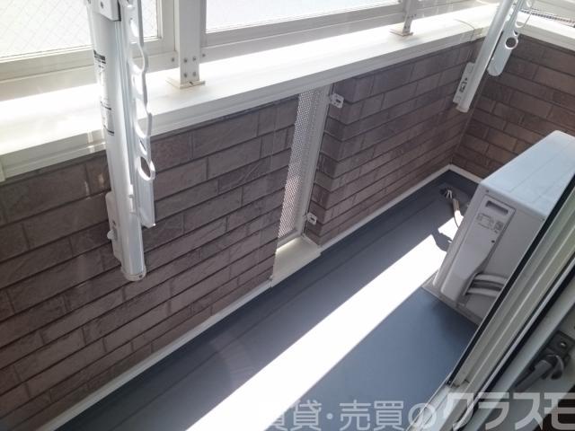 13/18 バルコニー