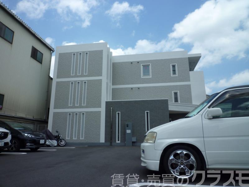 30/30 エントランス