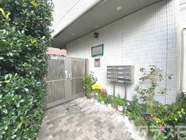 20/24 エントランス