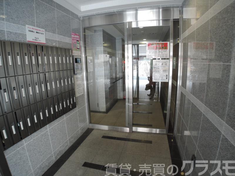 2/3 エントランス