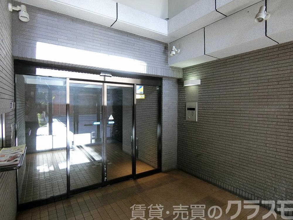 2/4 エントランス