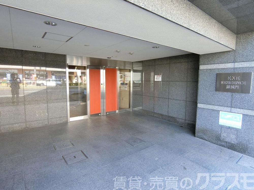 2/4 エントランス