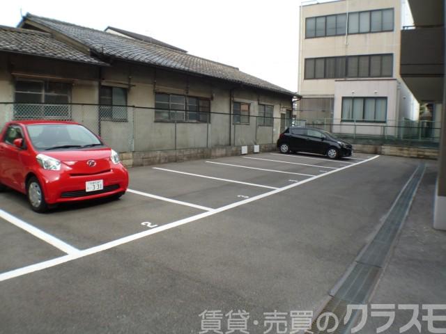 3/4 駐車場