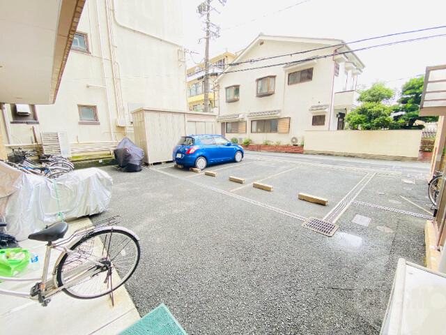 19/27 駐車場