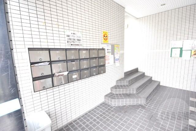 19/28 エントランス