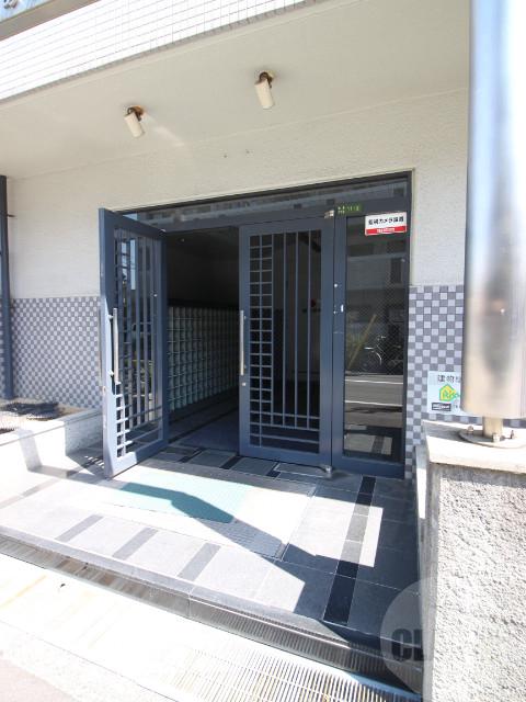 15/28 エントランス